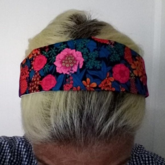 Liberty of London Accessories - NWT Liberty of London Art Fabric Headband